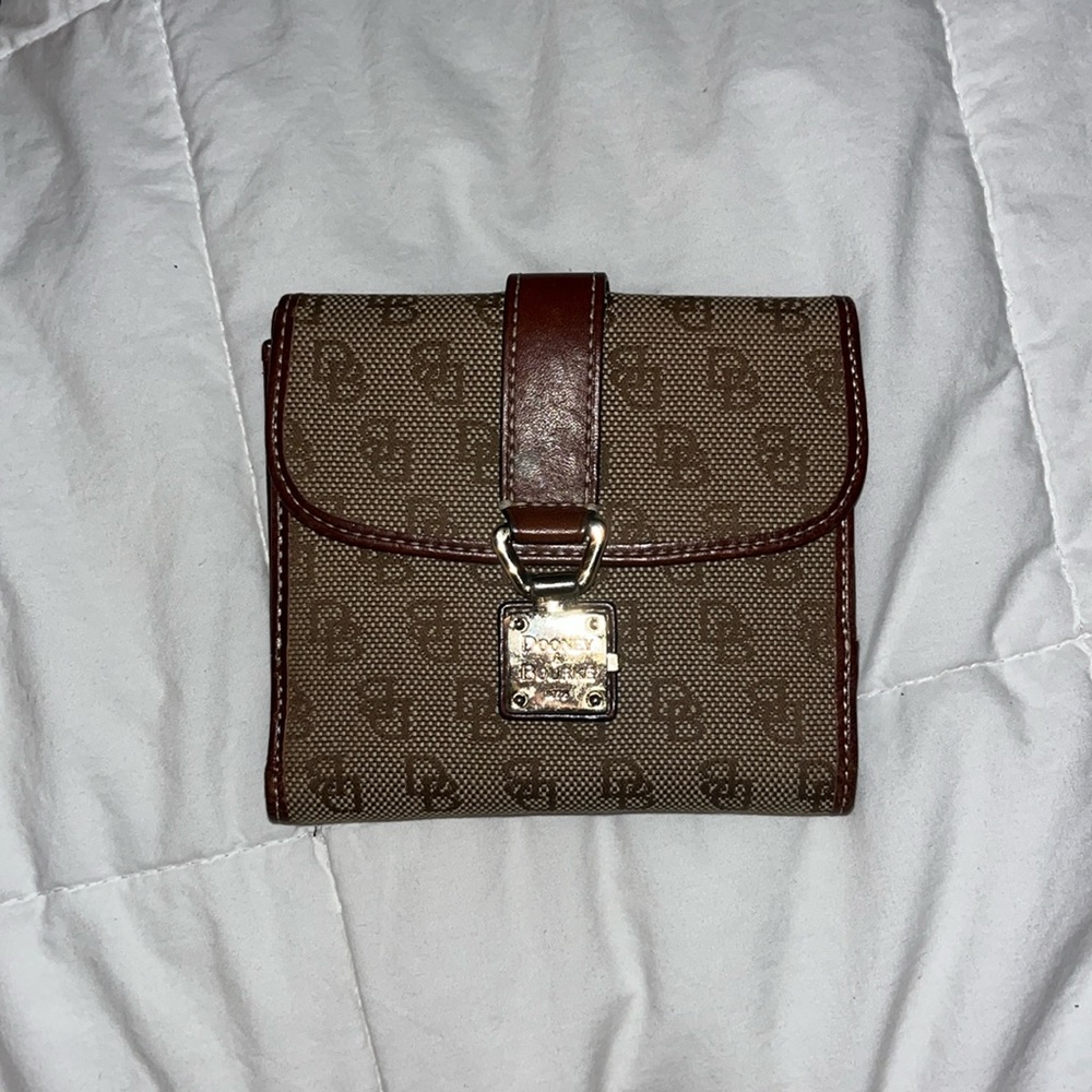 Dooney & Bourke Clutch